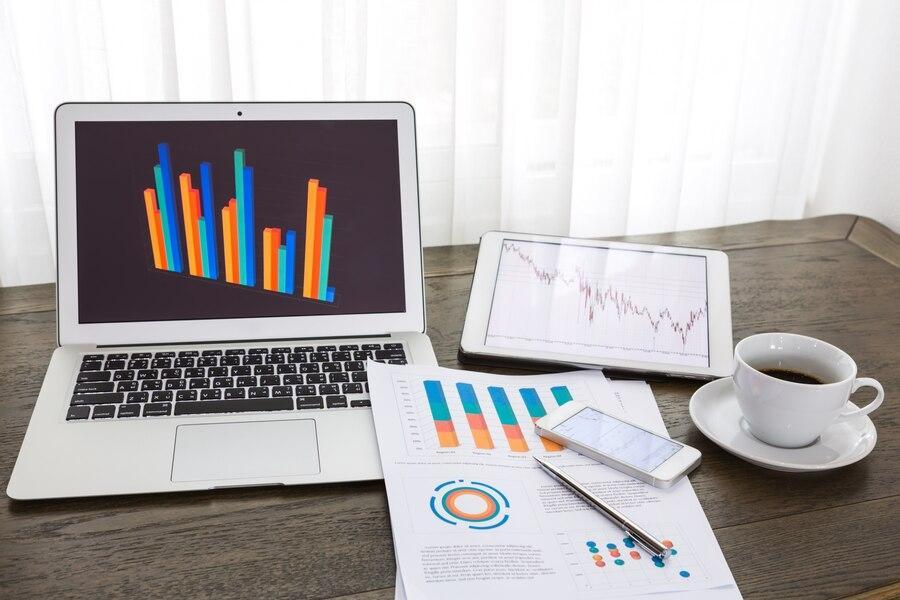 Who Makes Sales Forecasts