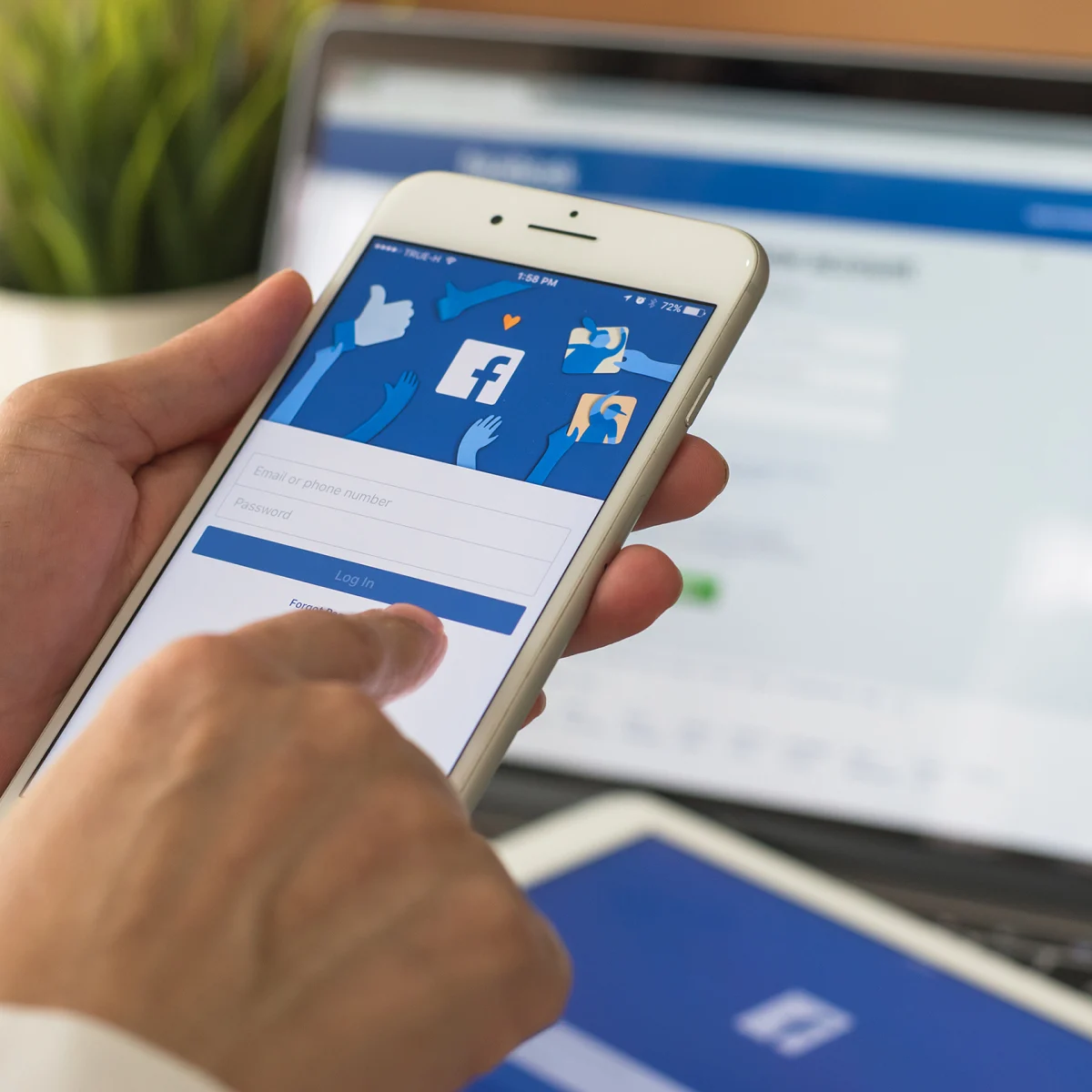 How To Reset Facebook Password Easily In 2025